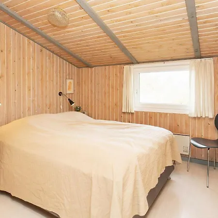 Four-bedroom Holiday In 10 Vejers Strand